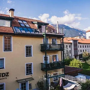 Appartamento Riedz Innsbruck- Zentrales Apartmenthaus Mit Gruener Oase, Innsbruck