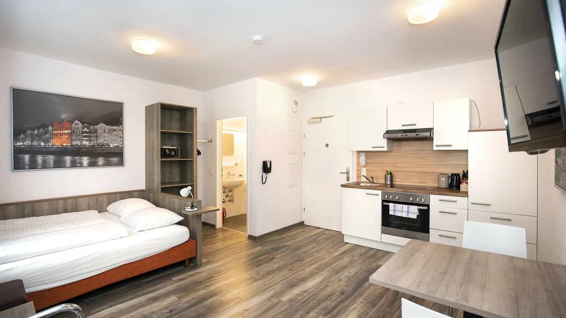 Leipziger Hof Innsbruck 4*,